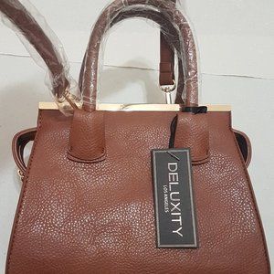 Deluxity Los Angeles bag with shoulder strap